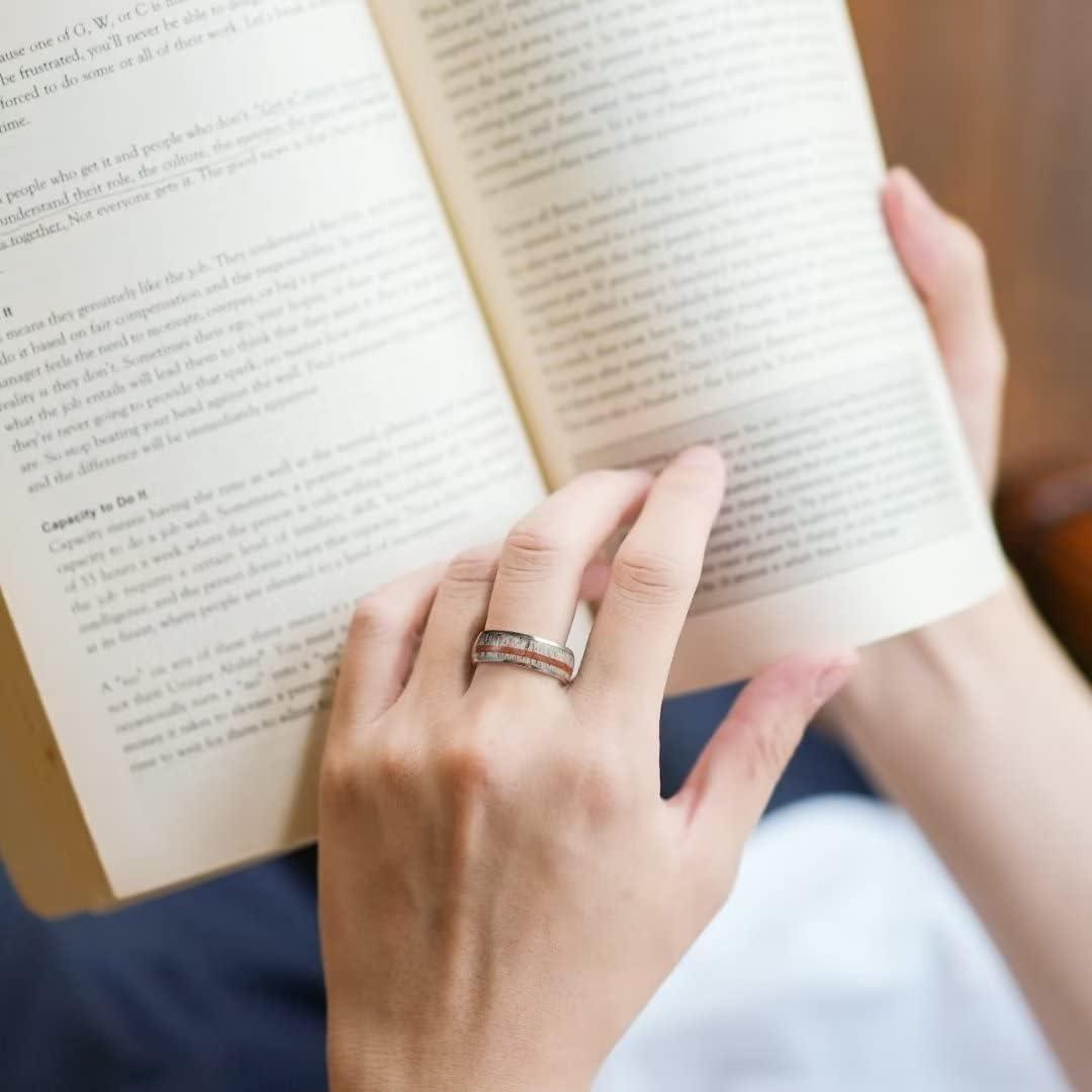 imageKing Will 8mm Black Titanium Ring Sapele Wood Antlers Inlay Wedding Ring High Polished for Women Men Comfort Fitsilver