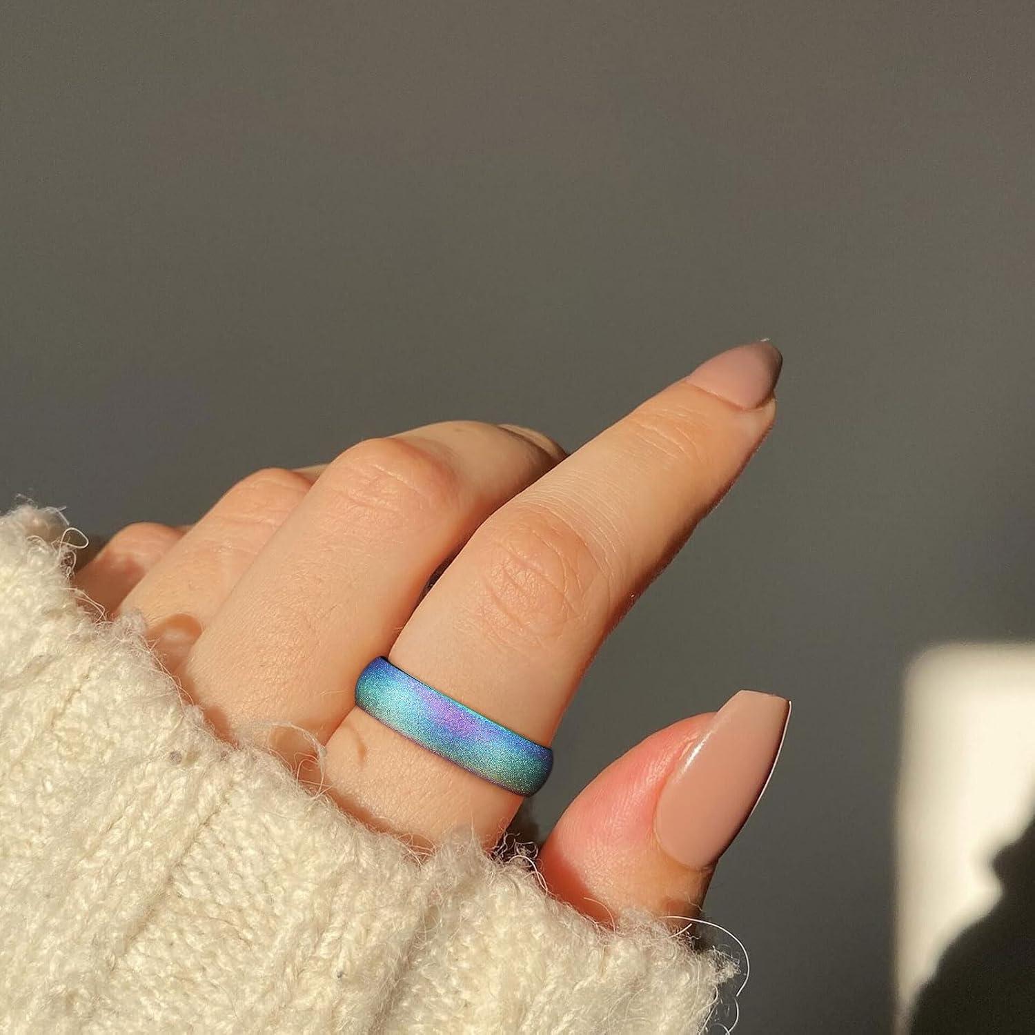 imageKing Will Tungsten Carbide Wedding Band for Men 8mm Black High Polished Domed Blue Green Gold 3D Stars Inlay Mens Ring for Everyday Wear Comfort Fit Size 714Green