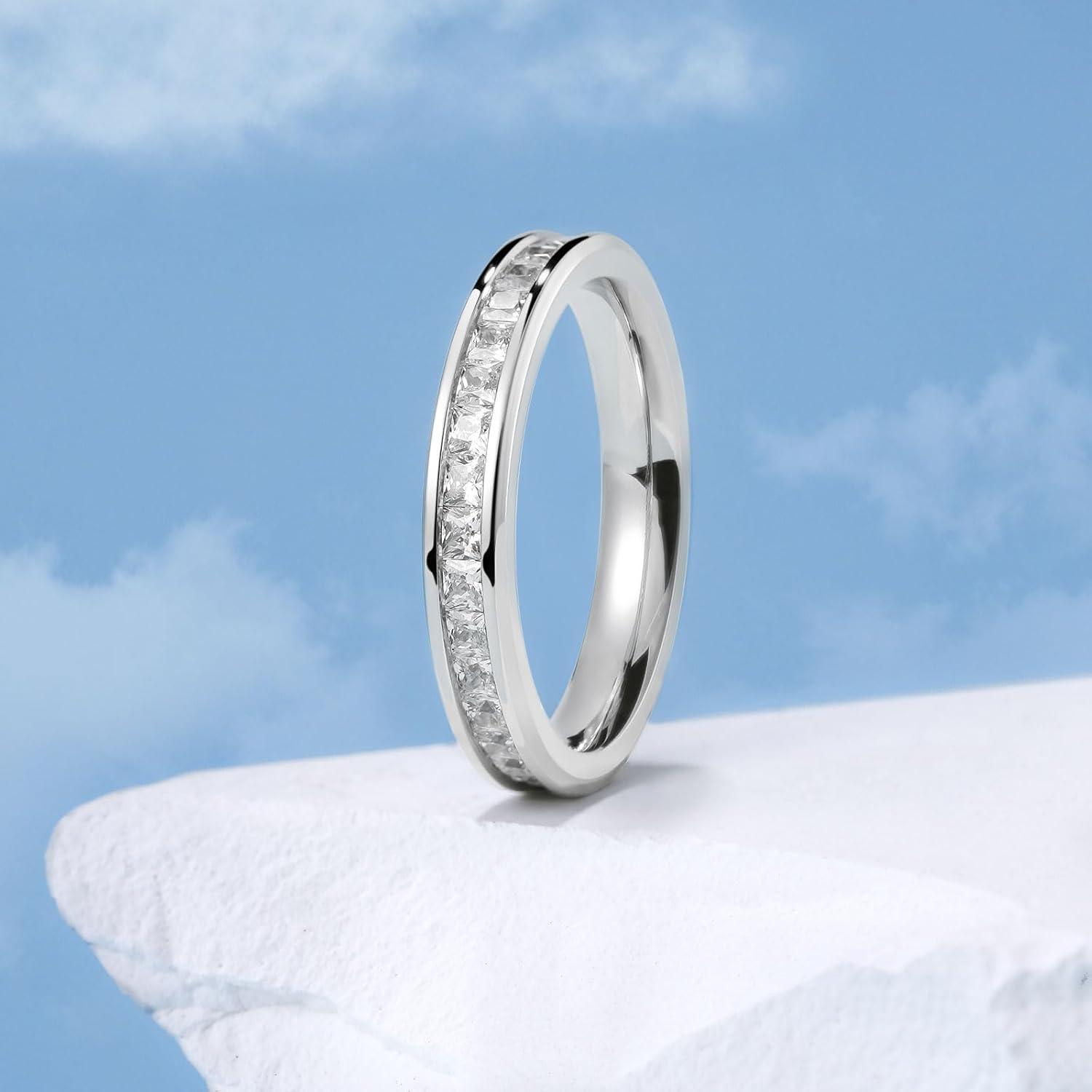 imageKing Will Elegent Wedding Band for Women Mens Tungsten Carbide Ring 8mm Polished Beveled Edge Matte Brushed FinisCenter Wedding Band