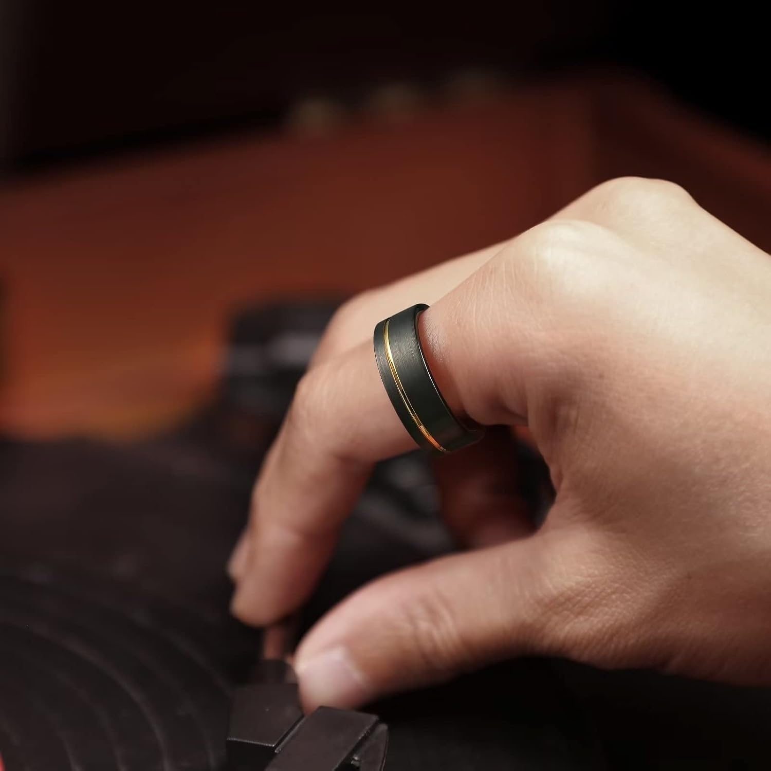 image:imageKing Will Mens Tungsten Carbide Wedding Band with Groove DesignBlackGold8mm